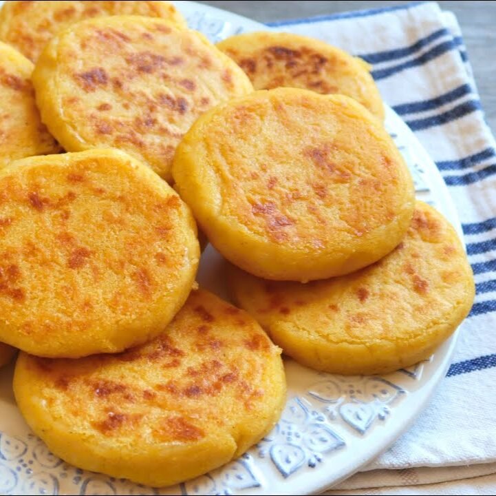 Arepas amarillas